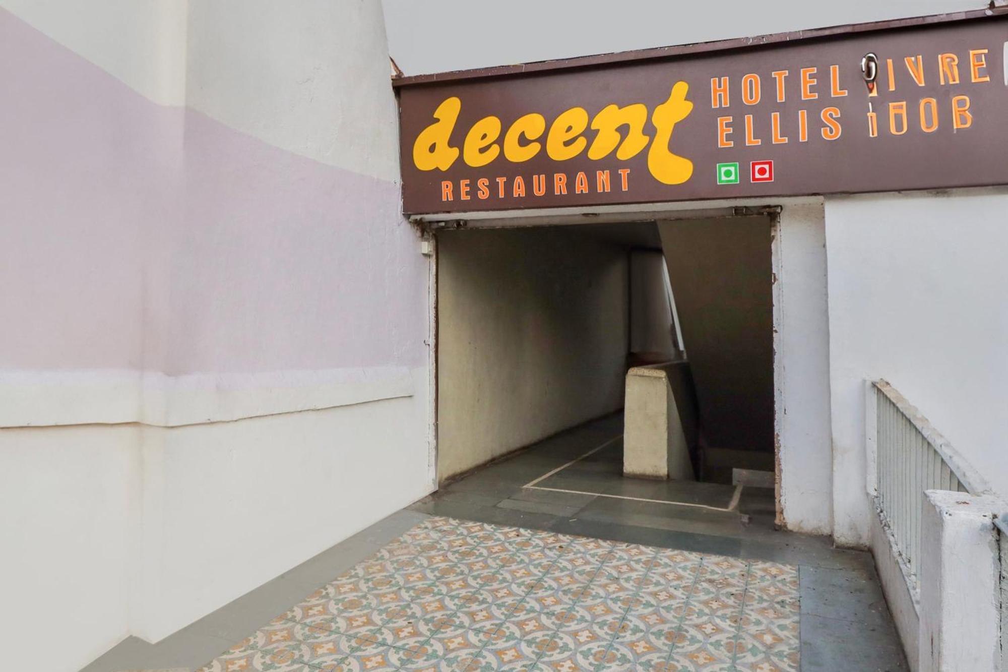 Hotel O Ellis Ahmedabad Ngoại thất bức ảnh