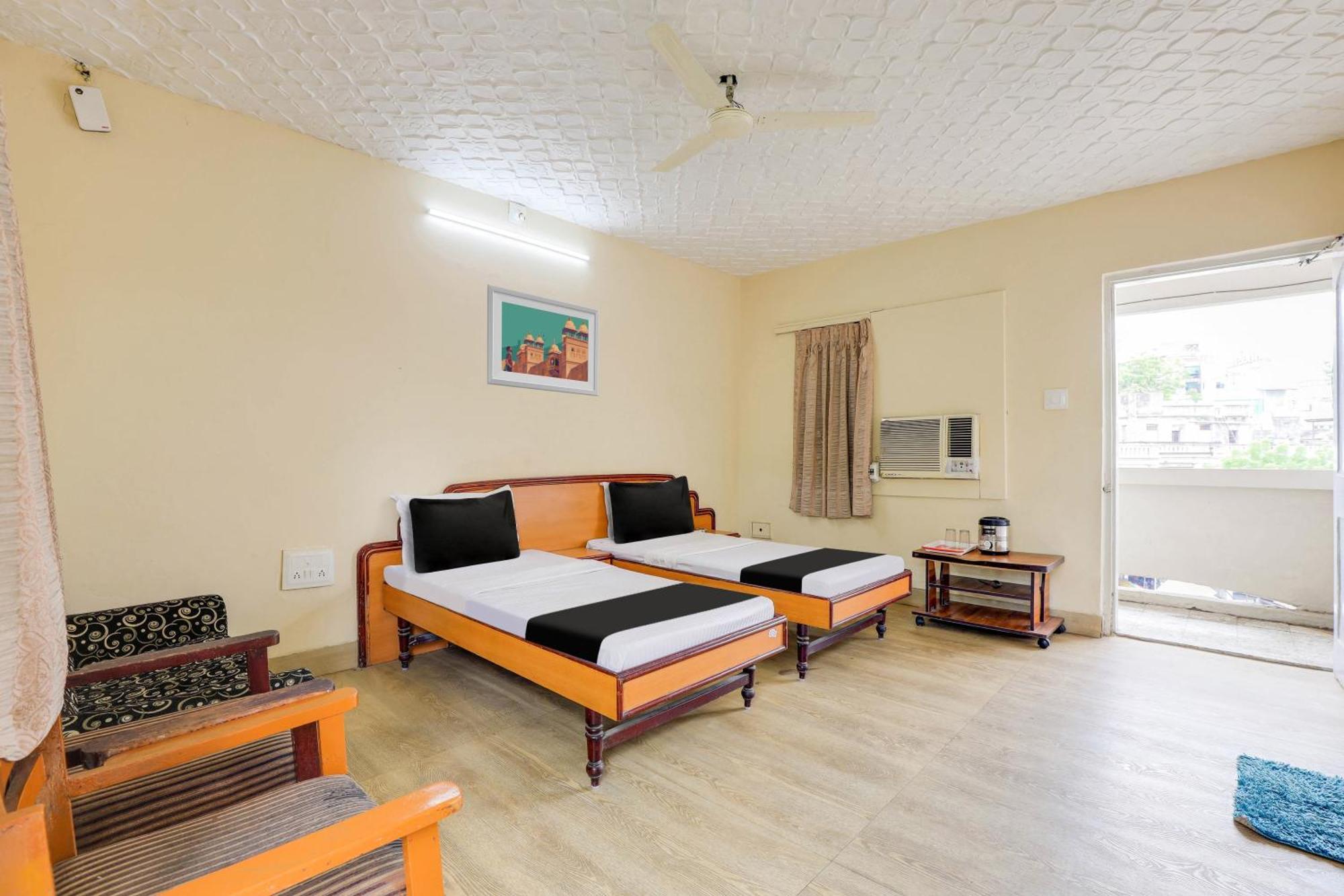 Hotel O Ellis Ahmedabad Ngoại thất bức ảnh