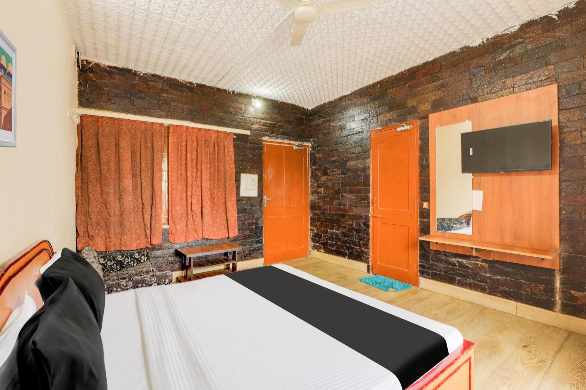 Hotel O Ellis Ahmedabad Ngoại thất bức ảnh